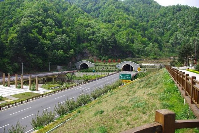 秦岭隧道